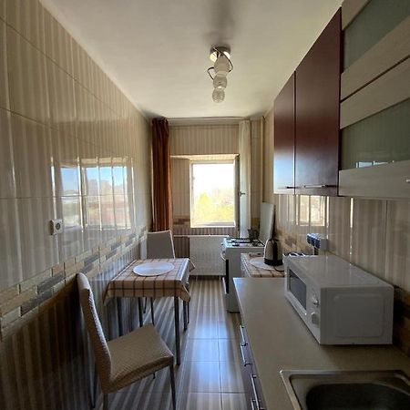 Le Garcon De Adi-Cosy,Quiet,Spatious Studio Bucharest Exterior photo